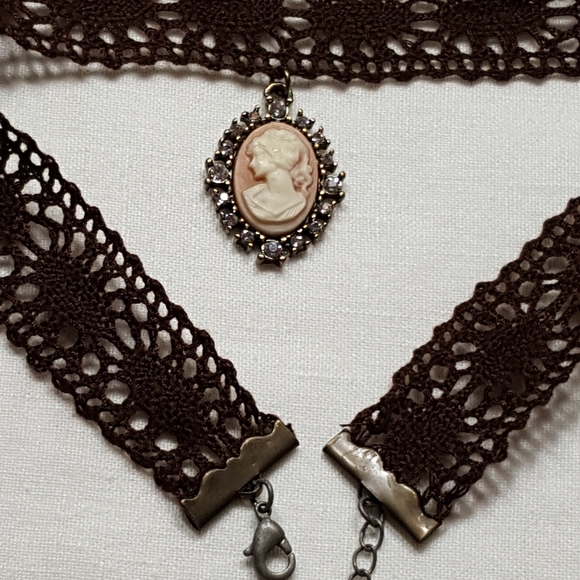 CHOKER - Picture 2 of 6